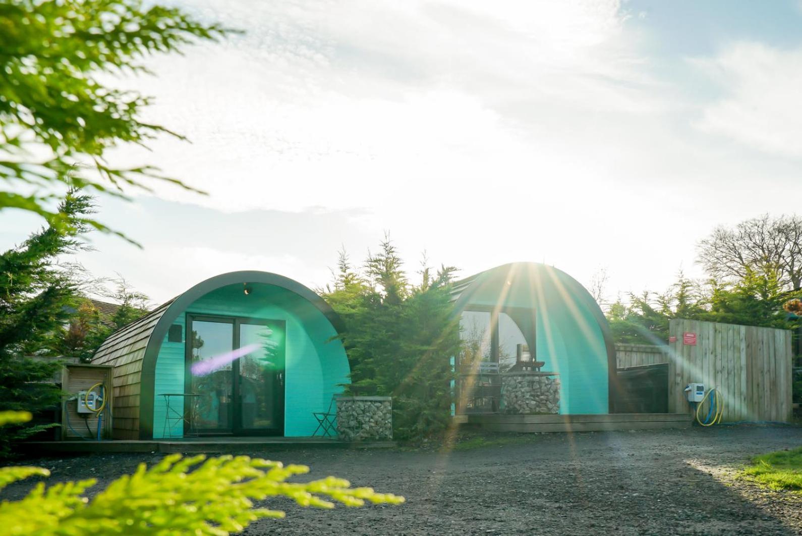 Original Glamping Pod With Hot Tub Hotel Frodsham Ngoại thất bức ảnh